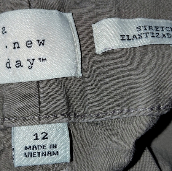 Women's A New Day Grey Size 12 Pants. Very Nice Condition. - Picture 5 of 6